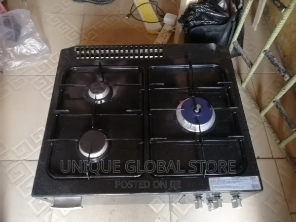 Rinnai Fairly Used Gas Cooker 3 Burner With Oven Glass Top in Ikeja - Kitchen Appliances, - Image 4
