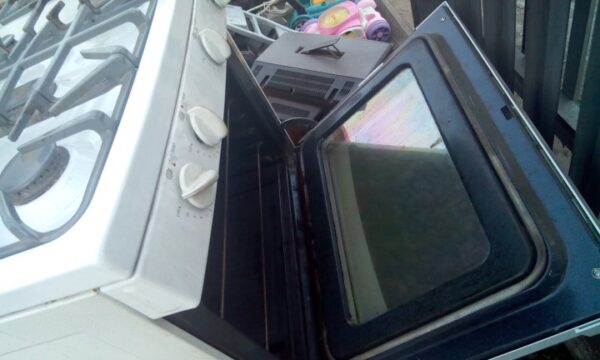 USA-used Gas Cooker + Oven For Sale - Image 5