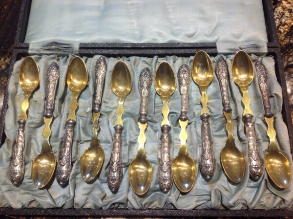 Gold  Spoons & Knife – Complete quality Set for Sale - Image 2