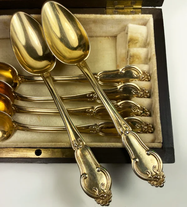 Gold  Spoons & Knife – Complete quality Set for Sale - Image 3