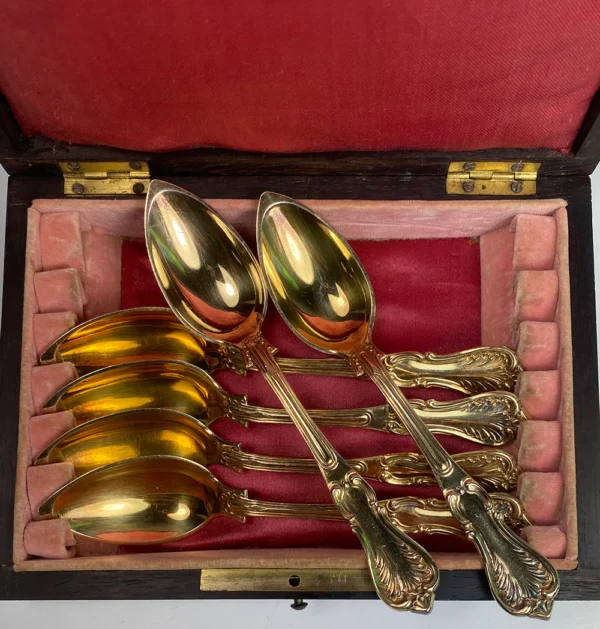 Gold  Spoons & Knife – Complete quality Set for Sale - Image 4