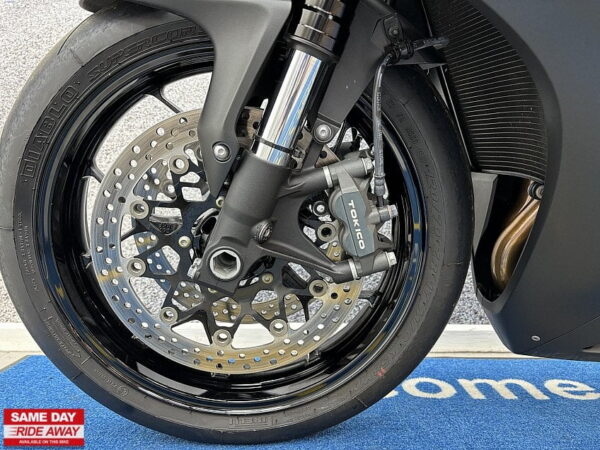 2020 Honda CBR 1000 RA-K Fireblade - Image 4