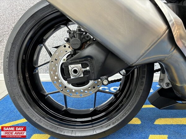 2020 Honda CBR 1000 RA-K Fireblade - Image 10