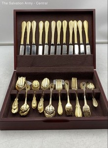 Gold  Spoons & Knife – Complete quality Set for Sale