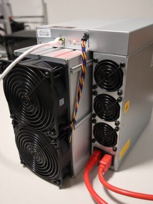 Auradine Teraflux AH3880 600 TH/s BITCOIN miner
